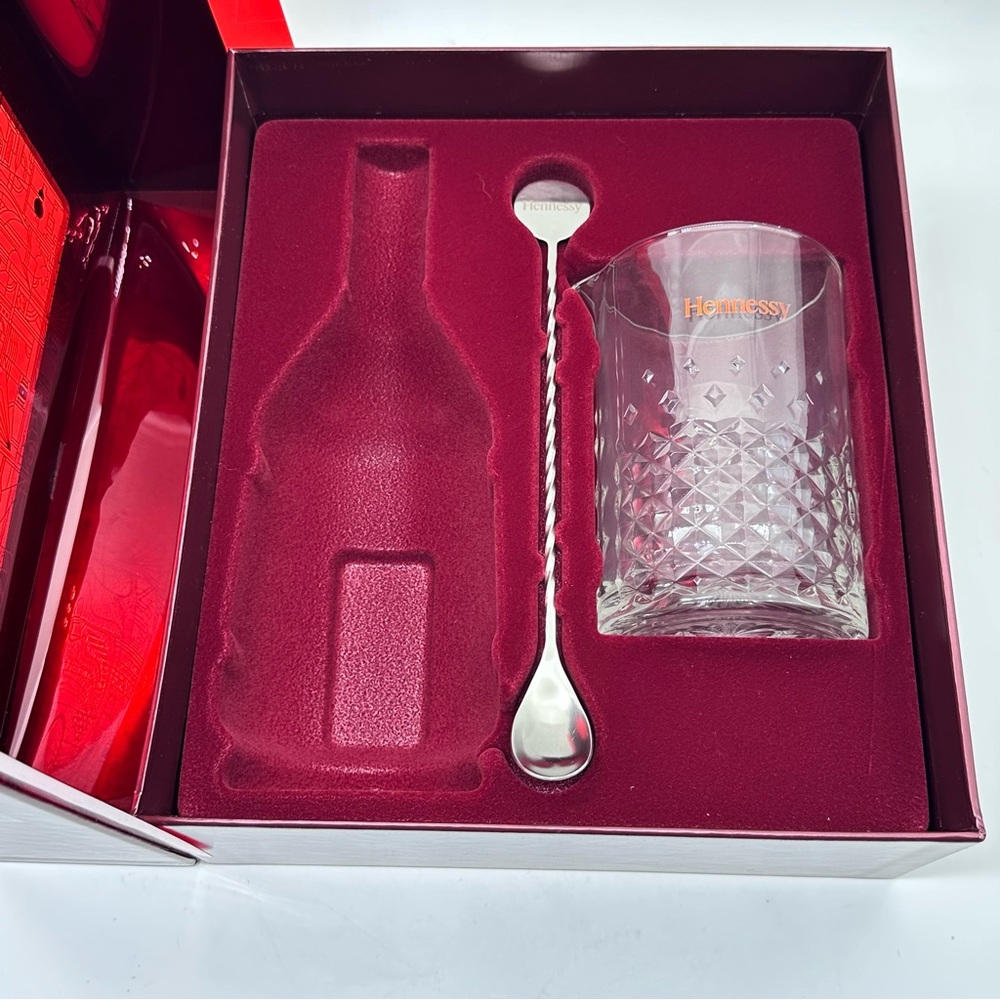 Hennessy V.S.O.P Privilège Cognac Glass and Stirrer mixology gift set